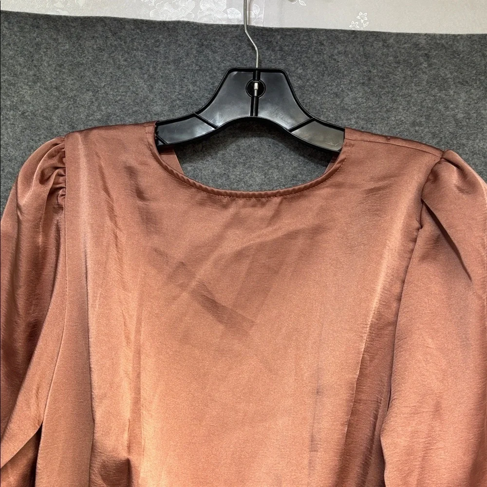 BLU PEPPER MAUVE SATIN LONG SLEEVE WRAP MINI DRESS size Medium